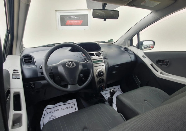 Toyota Yaris cena 24700 przebieg: 90000, rok produkcji 2009 z Wasilków małe 301